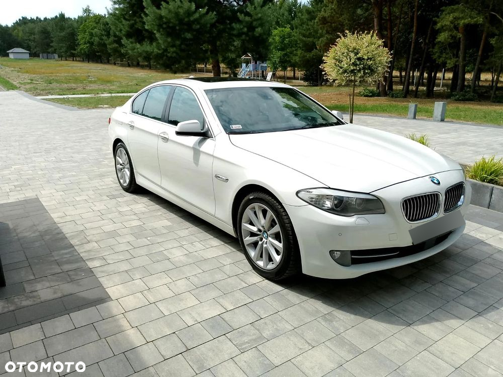 BMW Seria 5 525d - 2