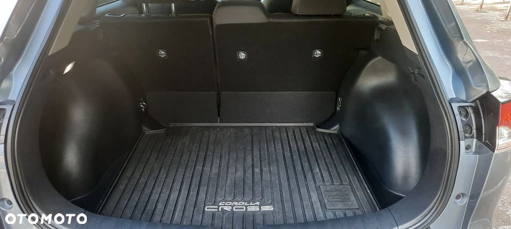 Toyota Corolla Cross - 15