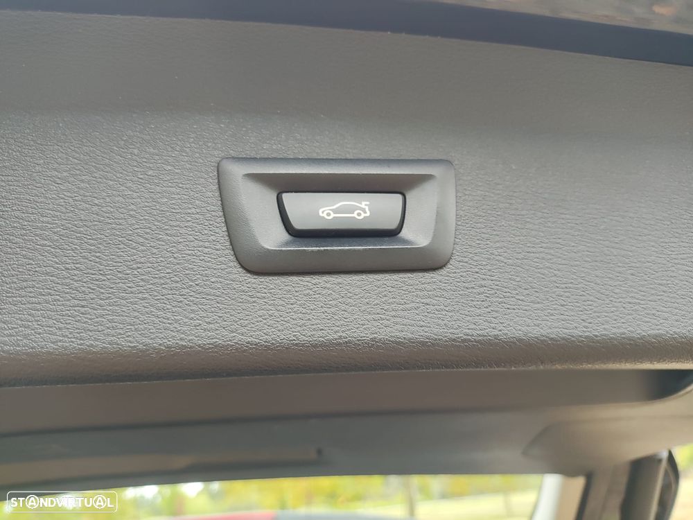 BMW X1 16 d sDrive Advantage - 19