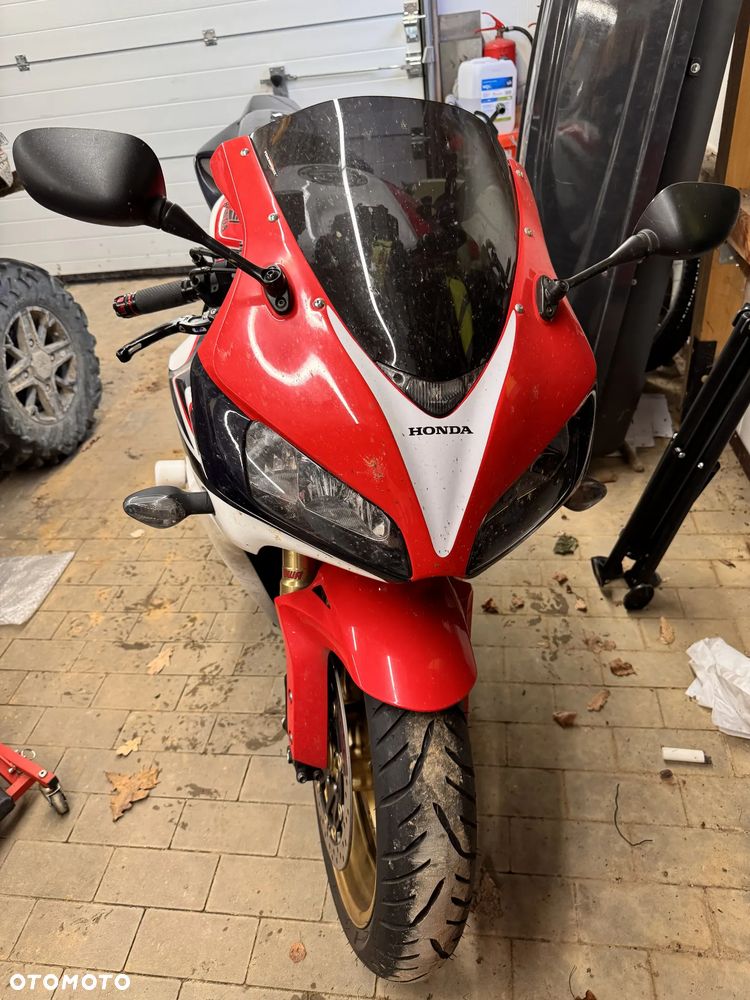 Honda CBR - 2