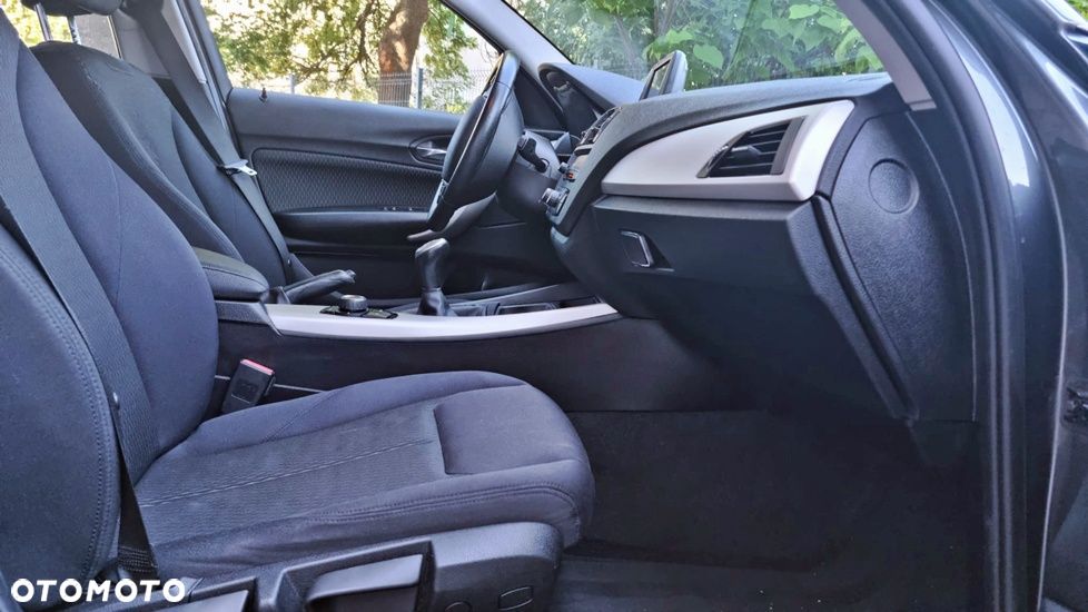 BMW Seria 1 118i Sport Line - 18