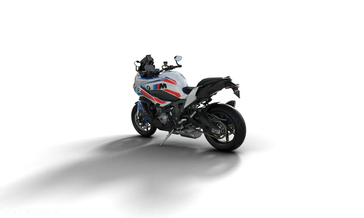 BMW S - 4