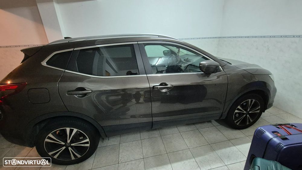Nissan Qashqai 1.5 dCi N-Connecta - 1