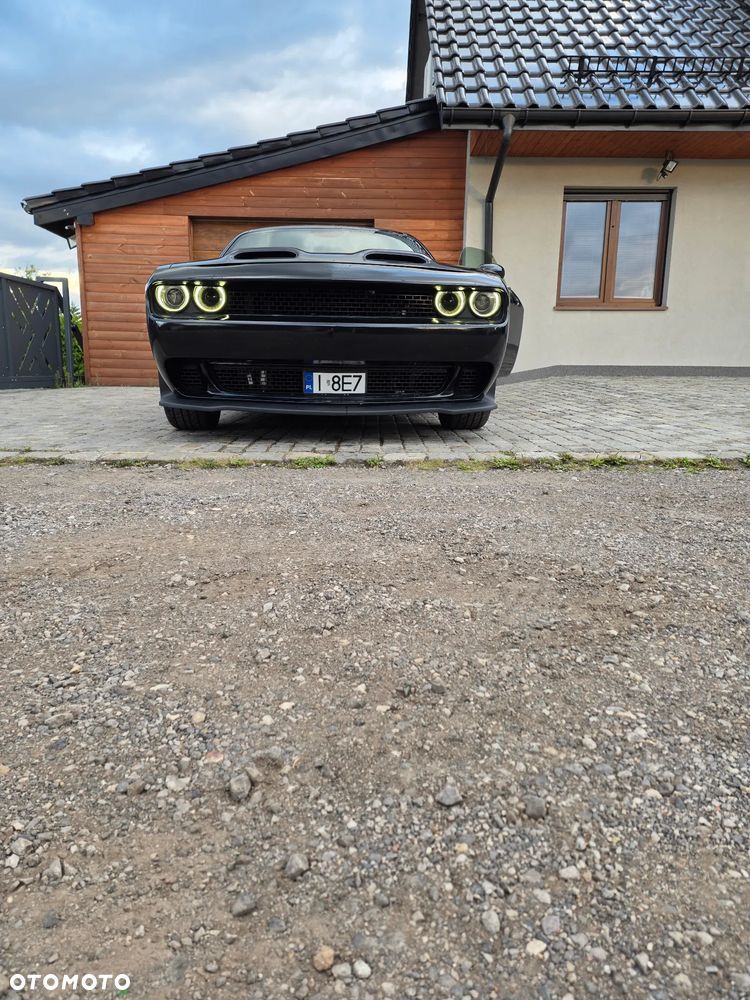Dodge Challenger - 7