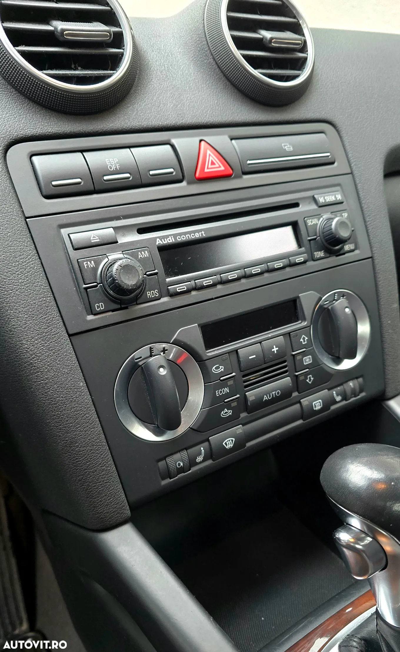 Audi A3 2.0 TDI Sportback DPF (DSG) S tronic Ambiente - 20