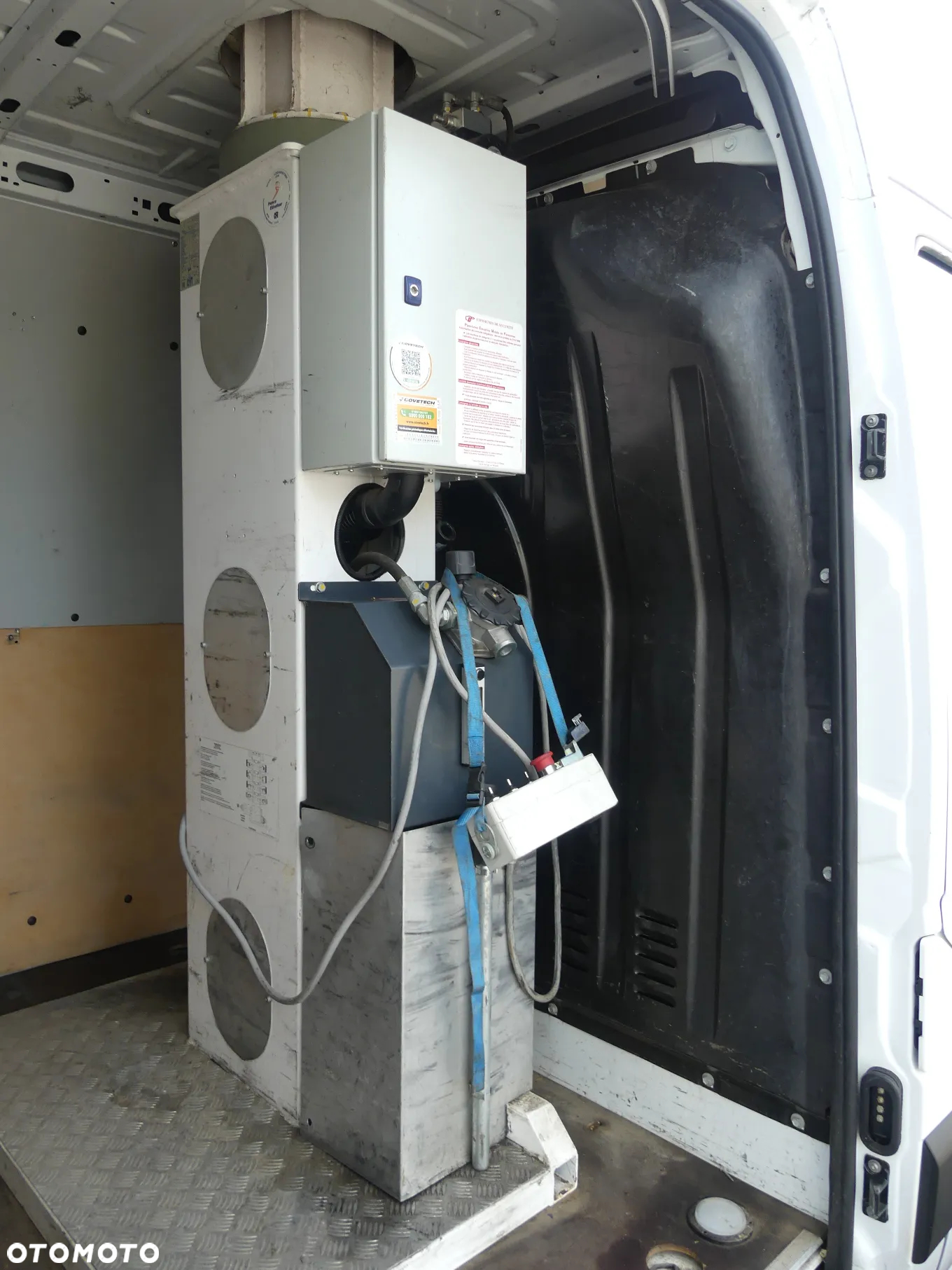 Renault MASTER / PODNOŚNIK KOSZOWY / ZWYŻKA 12M / - 19