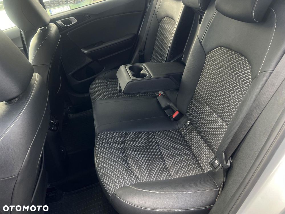 Kia Ceed 1.5 T-GDI L - 17