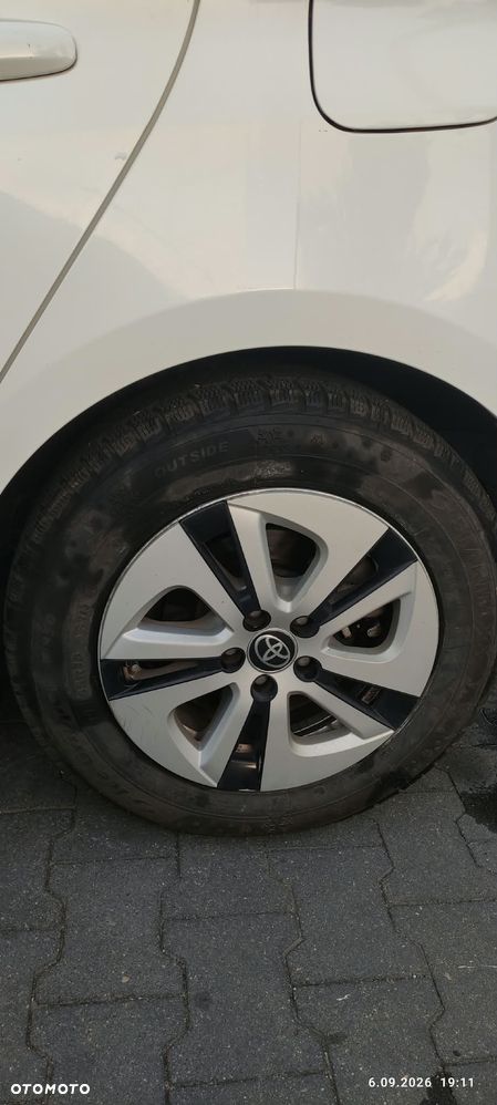 Toyota Prius 1.8 Hybrid Active - 12