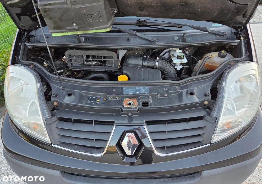 Renault TRAFIC - 12