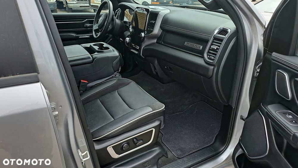 RAM 1500 Crew Cab Shortbed Laramie - 15