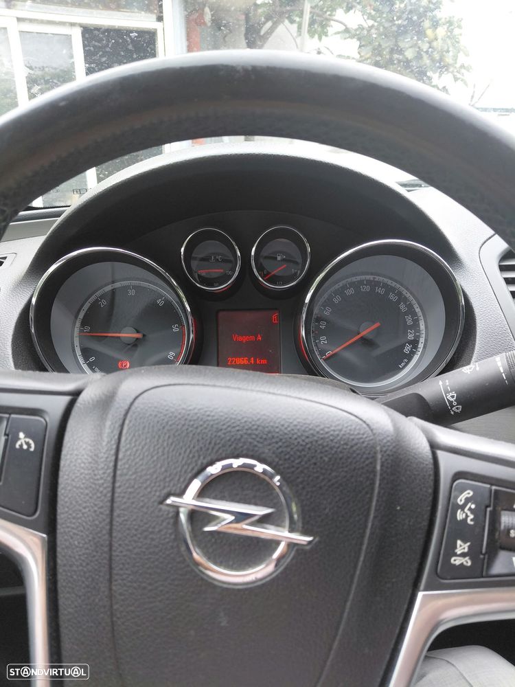 Opel Insignia - 16