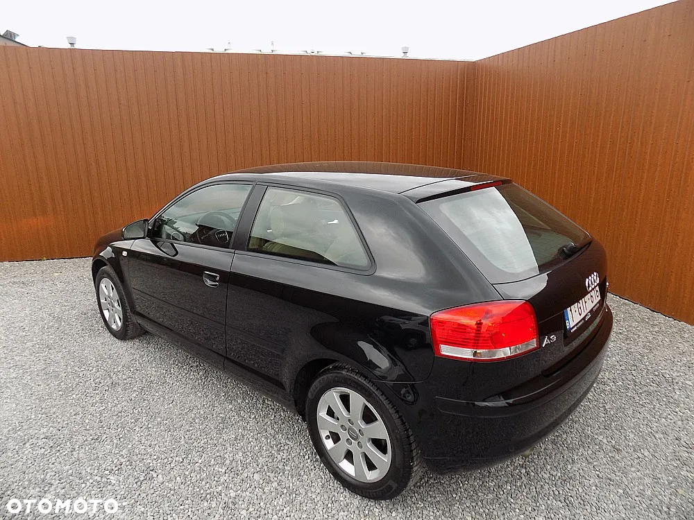 Audi A3 1.6 Attraction - 4