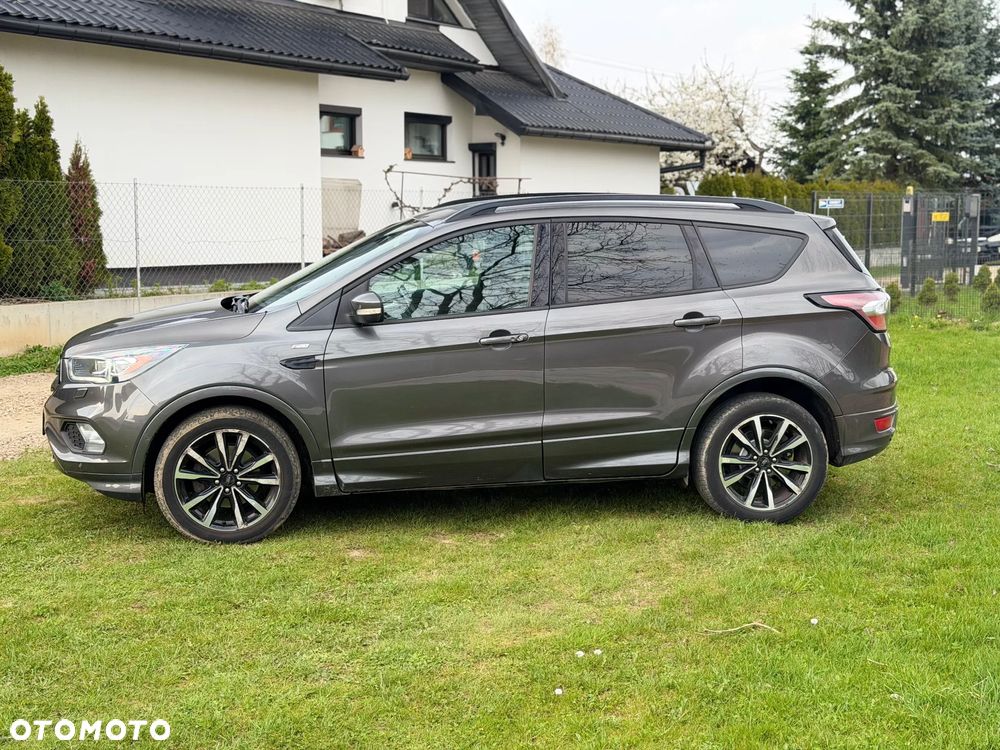 Ford Kuga 1.5 EcoBoost 2x4 Titanium - 6