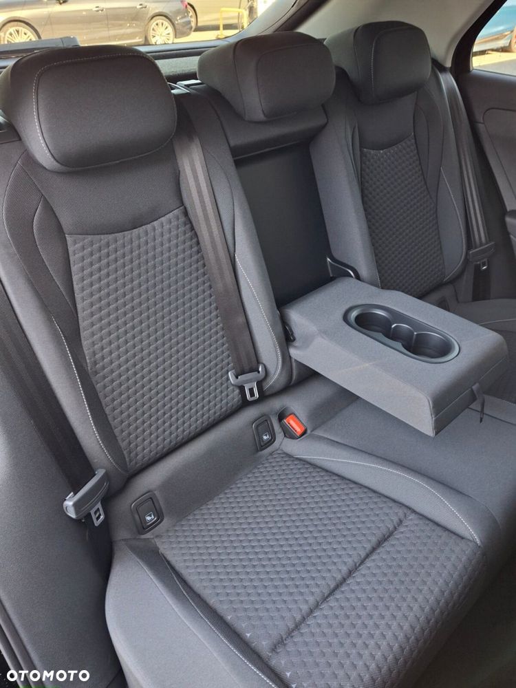 Volkswagen T-Roc 1.5 eTSI Life DSG - 18
