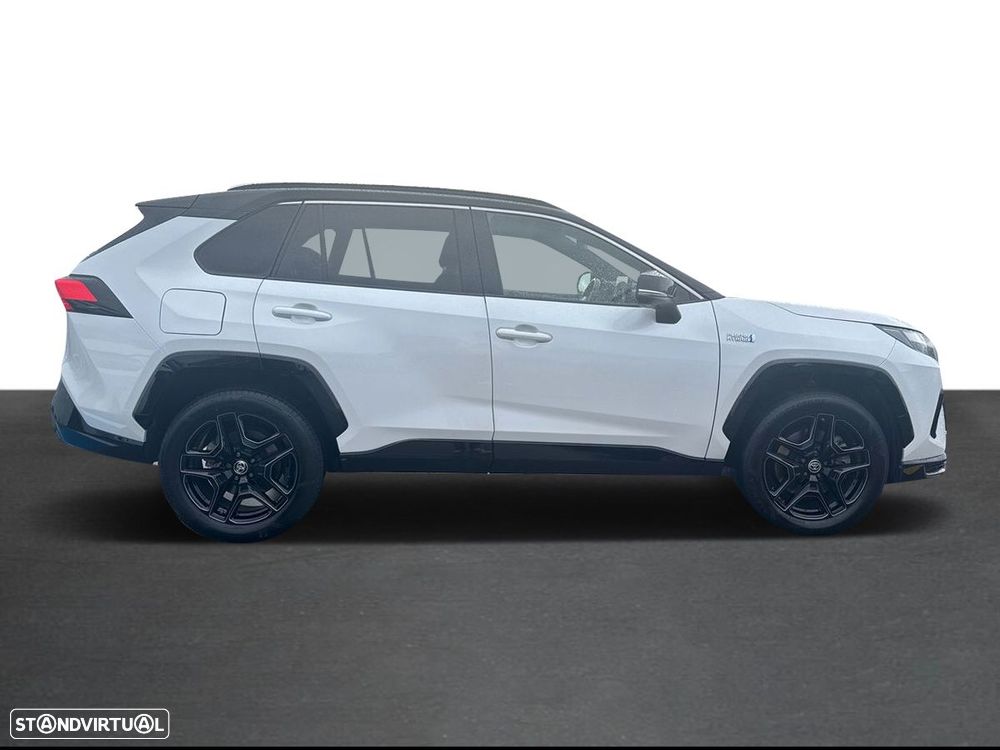 Toyota RAV4 - 8