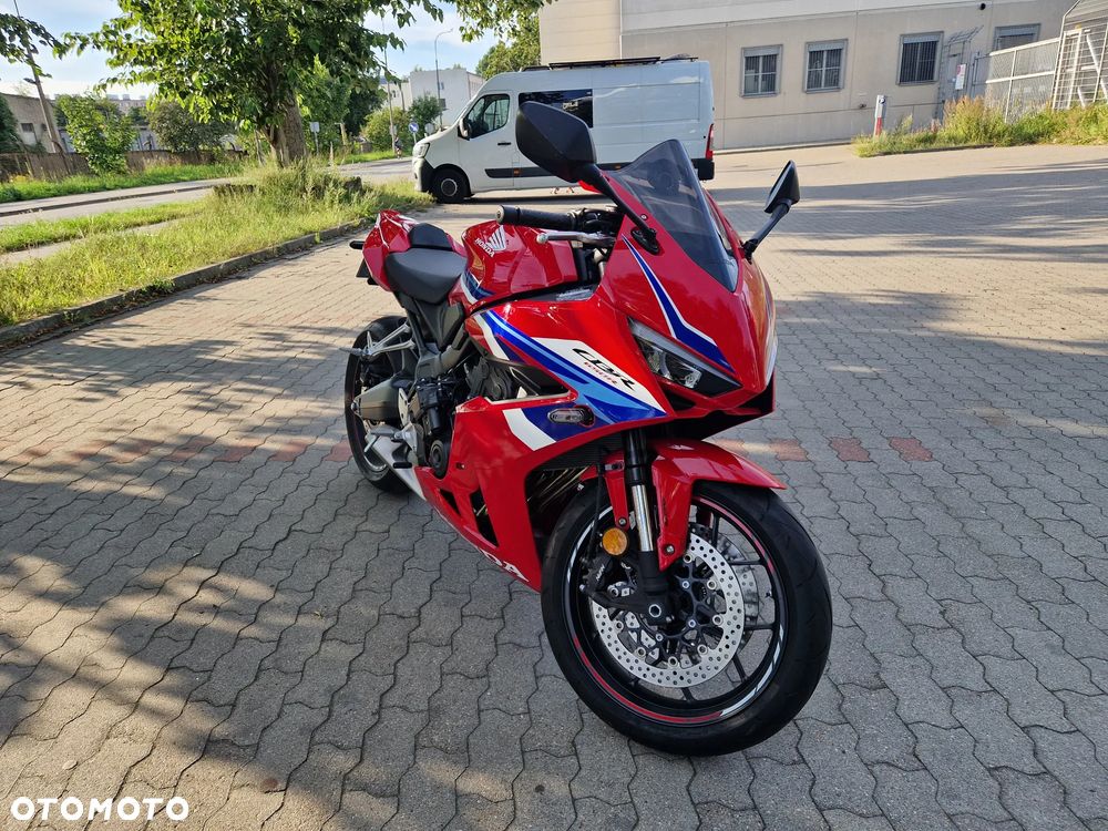Honda CBR - 8