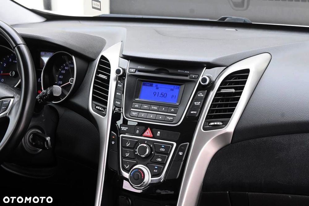 Hyundai i30 1.4 Fifa World Cup Edition - 34