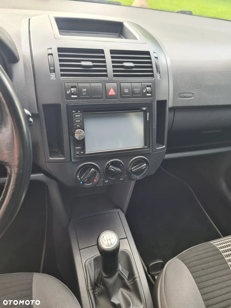 Volkswagen Polo - 15