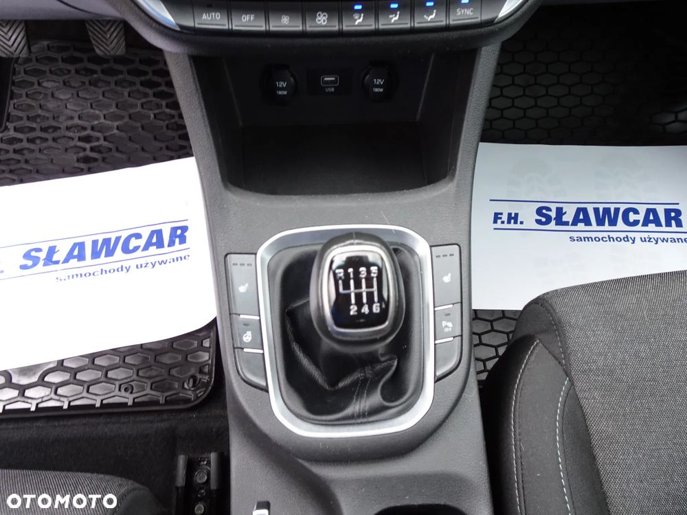 Hyundai i30 1.5 DPI Comfort - 33