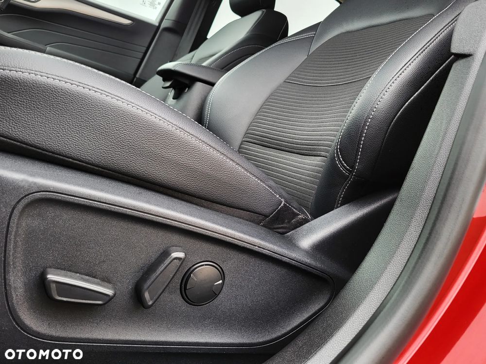 Ford Kuga 1.5 EcoBoost FWD Titanium X - 22
