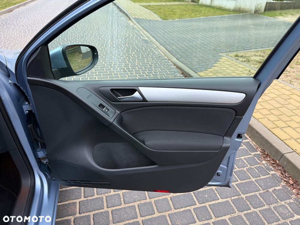 Volkswagen Golf 1.4 TSI DSG Trendline - 15