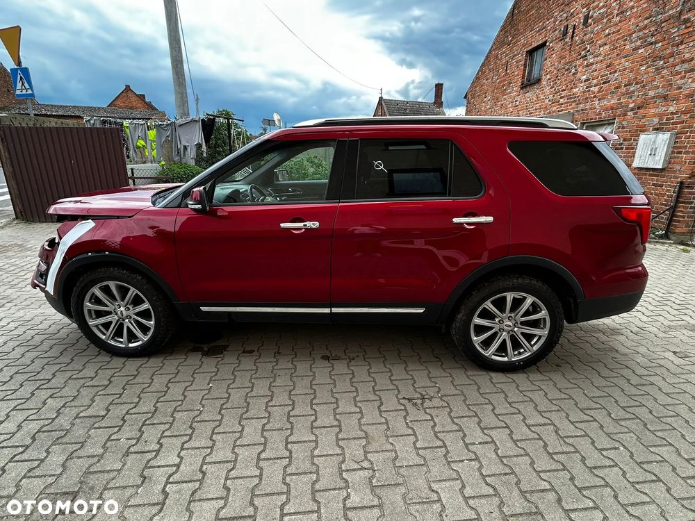 Ford Explorer - 4