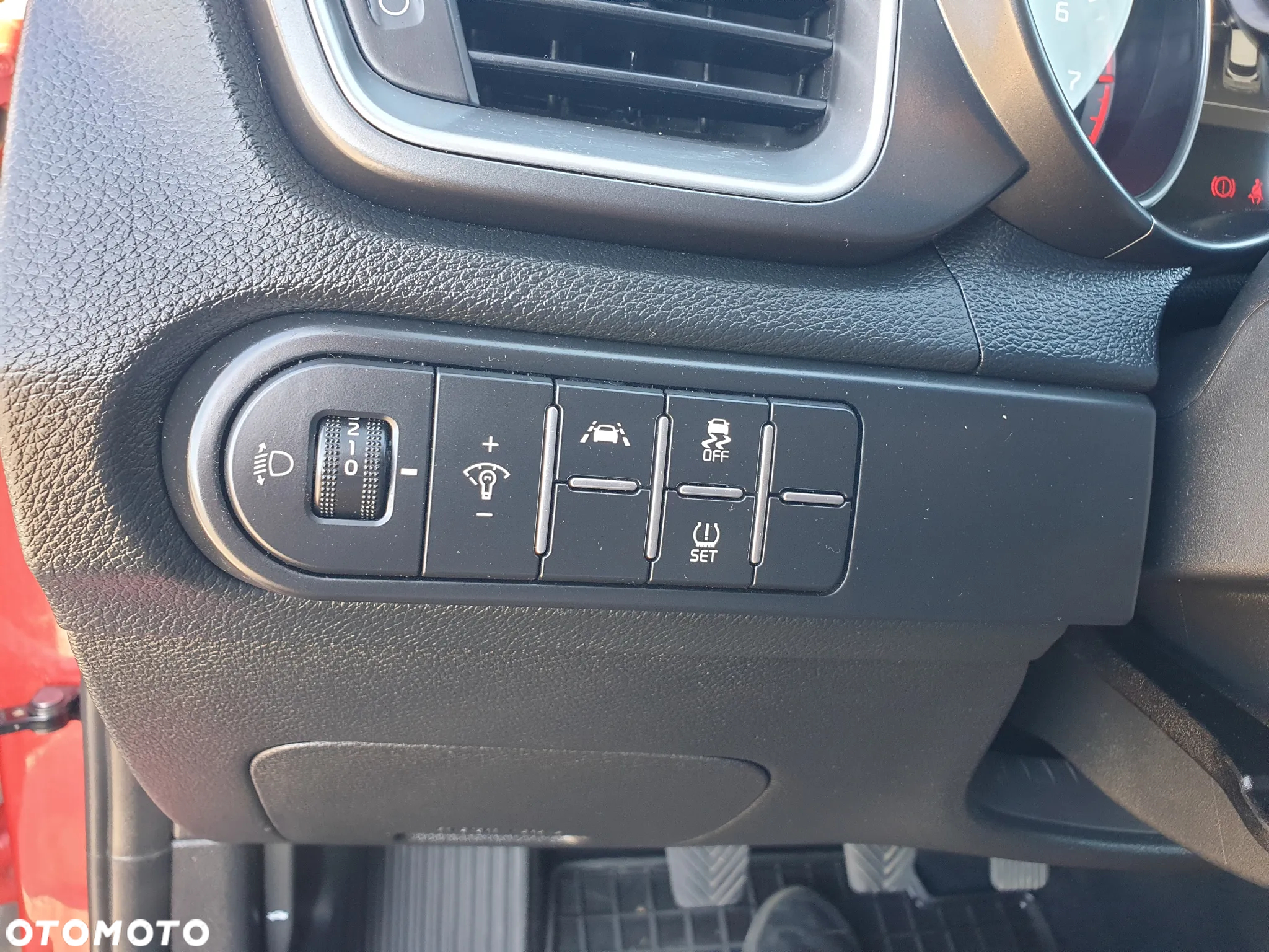 Kia XCeed 1.5 T-GDI M - 14