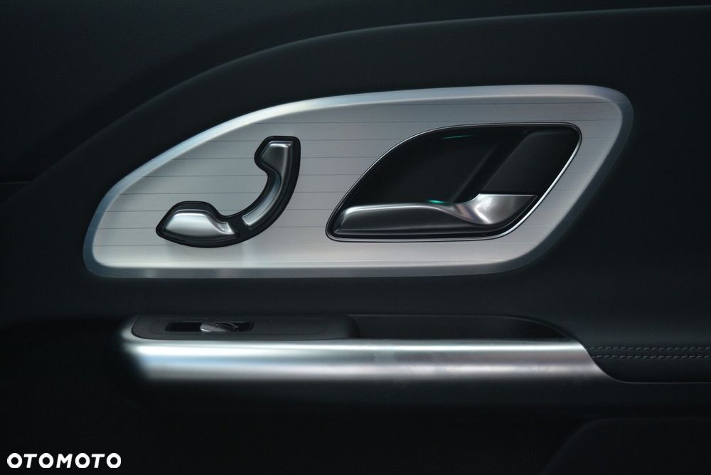 Mercedes-Benz GLB 250+ EQ 85kWh - 11