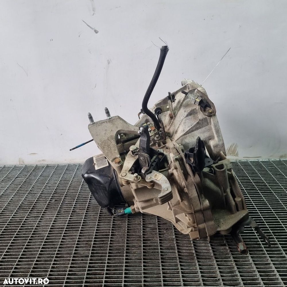 Cutie de viteze manuala Dacia Sandero 2 Facelift 1.0 SCE 2016 - 2020 73CP Manuala 5 ... - 2