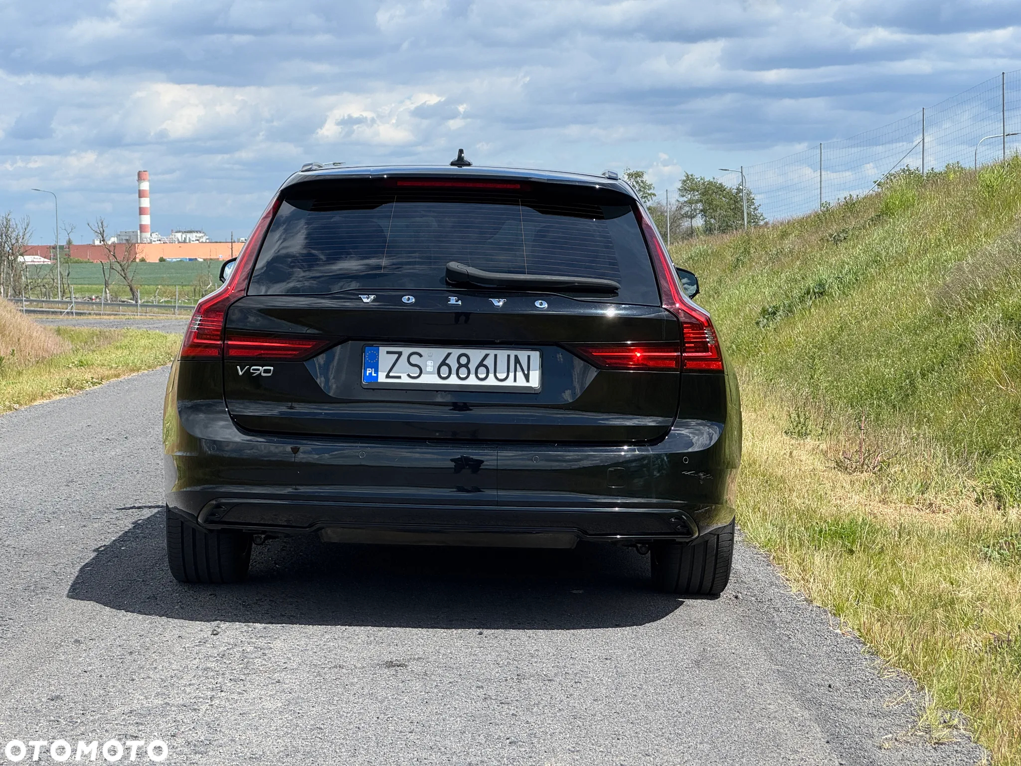 Volvo V90 T6 Plug-in Hybrid AWD Ultra Dark - 5