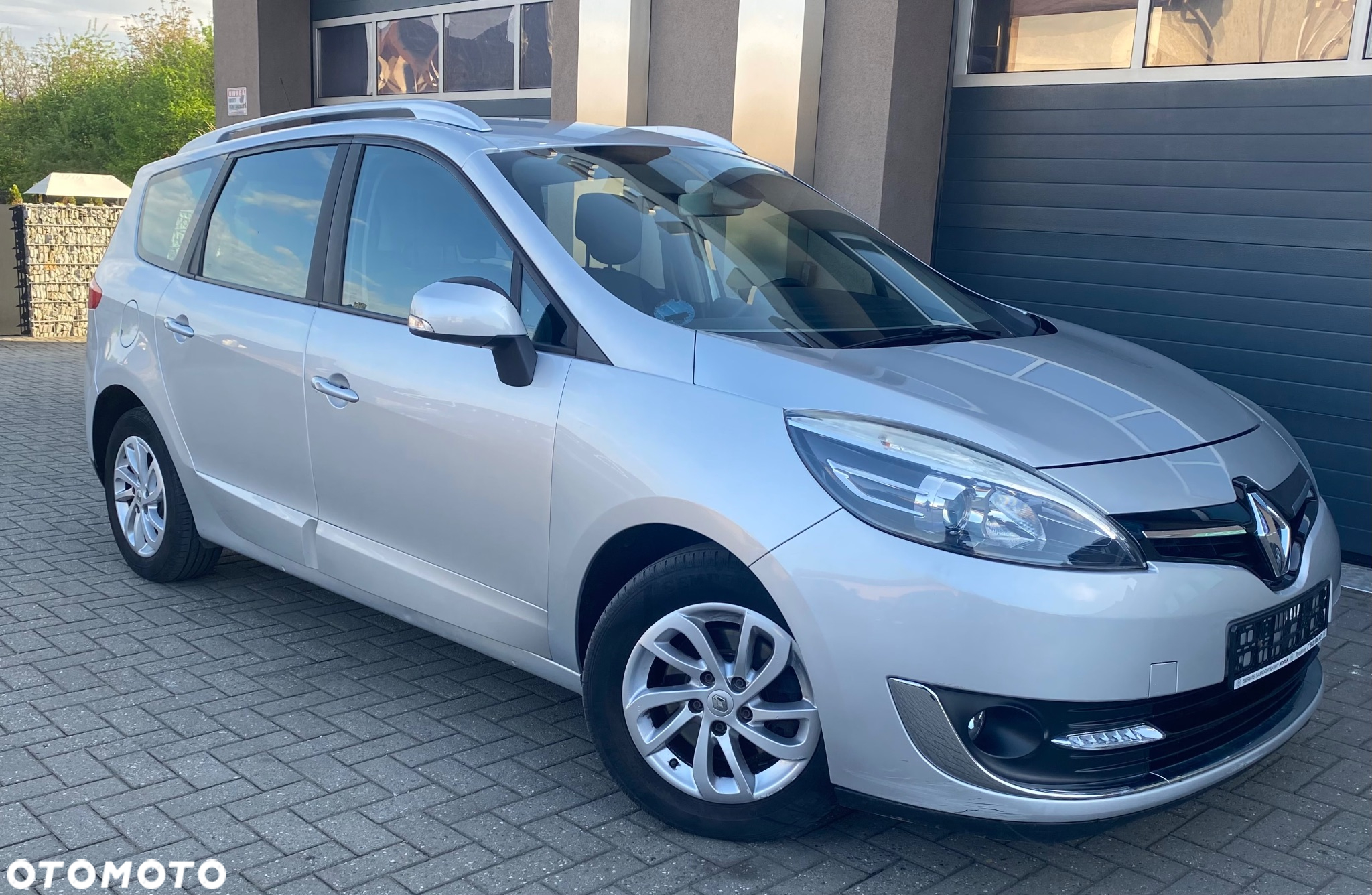 Renault Grand Scenic - 7