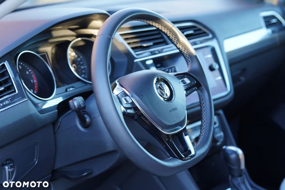 Volkswagen Tiguan 2.0 TSI OPF 4MOTION DSG R-Line - 14