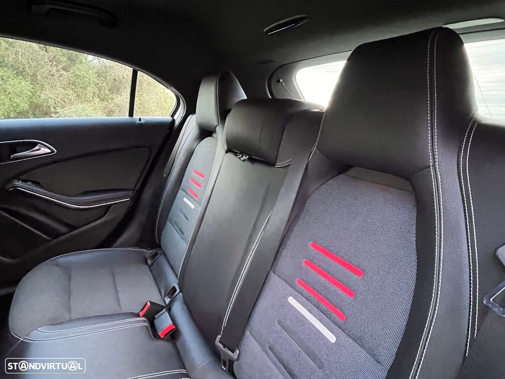 Mercedes-Benz A 180 d AMG Line Aut. - 25