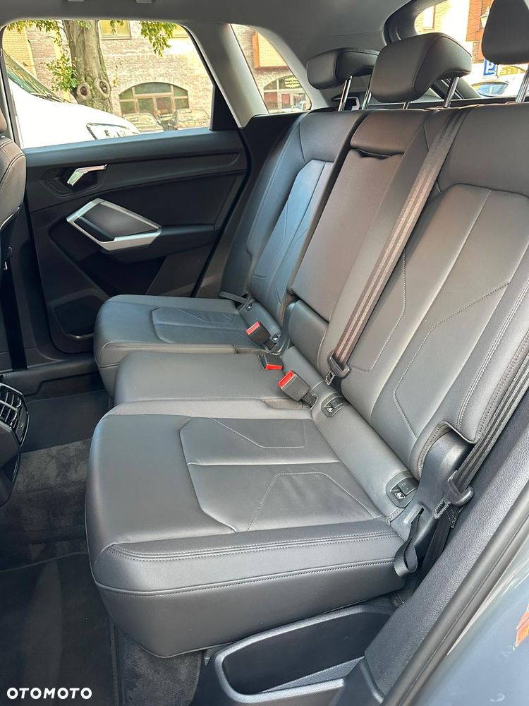Audi Q3 2.0 TDI S tronic design - 12