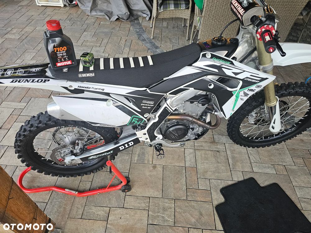 Honda CRF - 19
