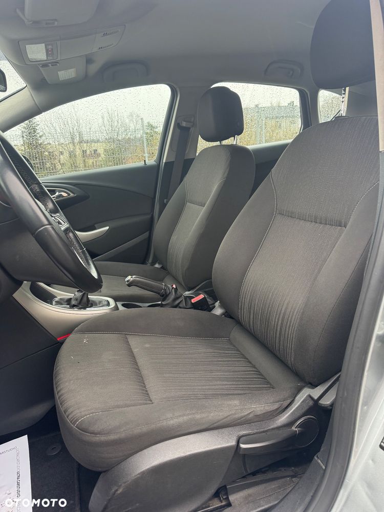 Opel Astra 1.6 Design Edition - 22