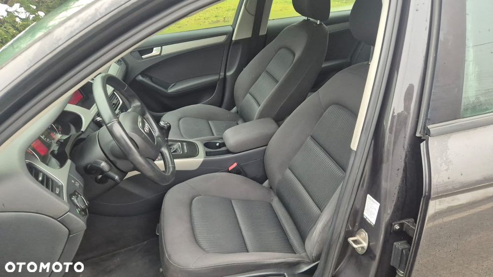 Audi A4 Avant 2.0 TDI DPF Ambiente - 18