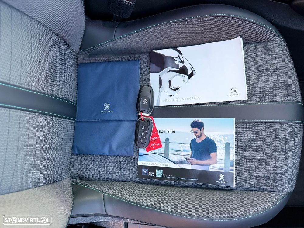 Peugeot 2008 1.2 PureTech Allure Pack EAT8 - 9