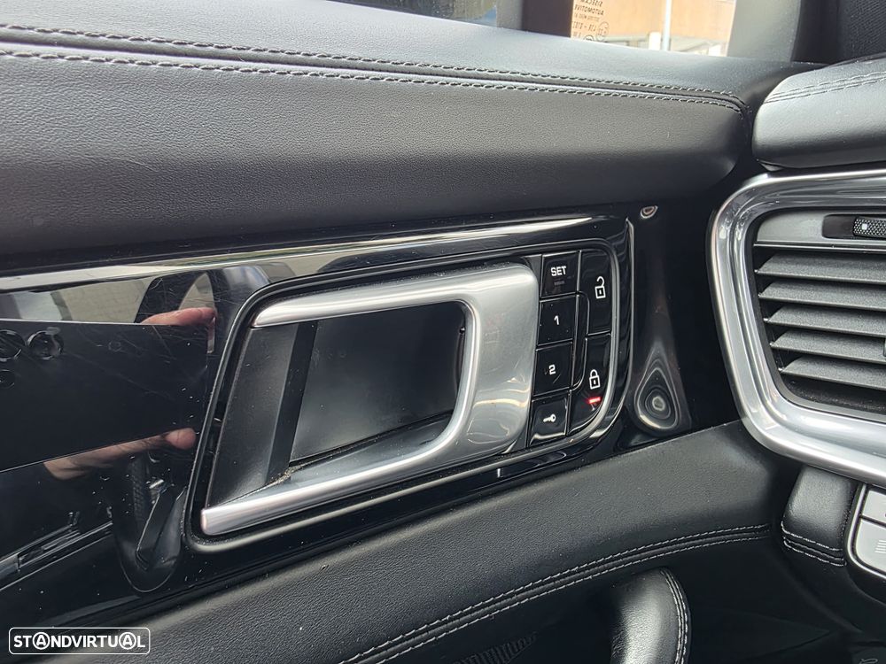 Porsche Panamera Sport Turismo 4 E-Hybrid Platinum Edition PDLS - 21