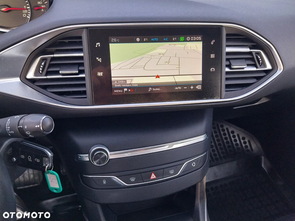 Peugeot 308 1.2 PureTech GPF Active Pack Business S&S EAT8 - 17