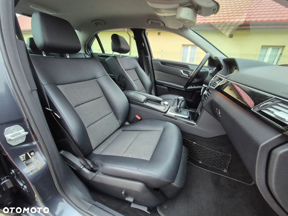 Mercedes-Benz Klasa E 200 CGI BlueEFFICIENCY Automatik Avantgarde - 31