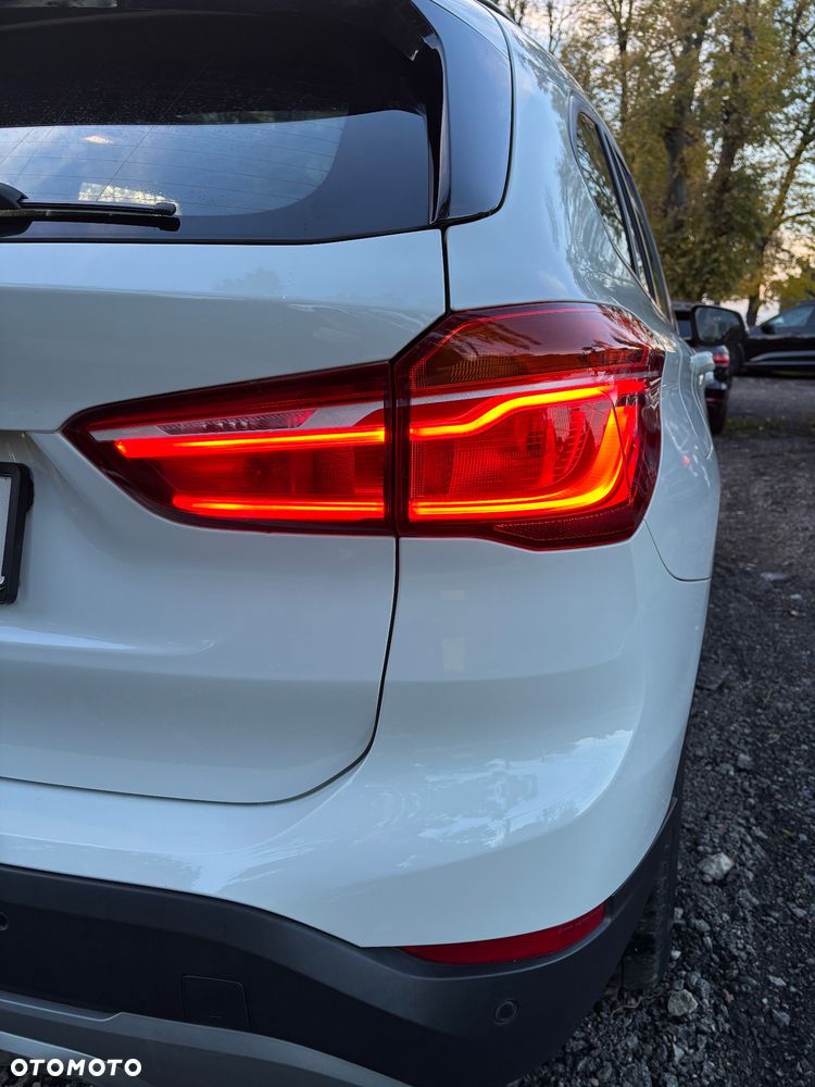 BMW X1 sDrive18d xLine - 38