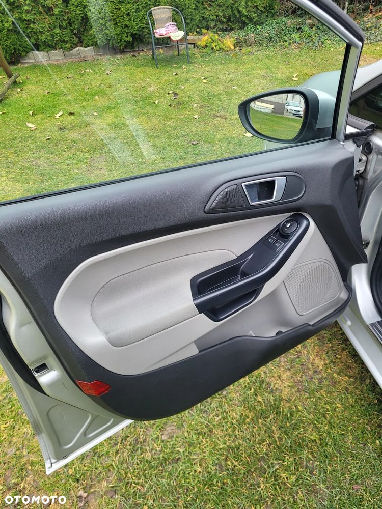 Ford Fiesta 1.6 TDCi SYNC Edition - 17