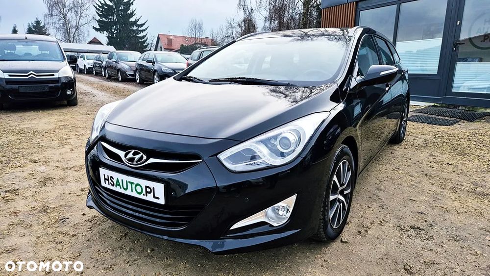Hyundai i40 Kombi blue 1.6 Family+ - 28