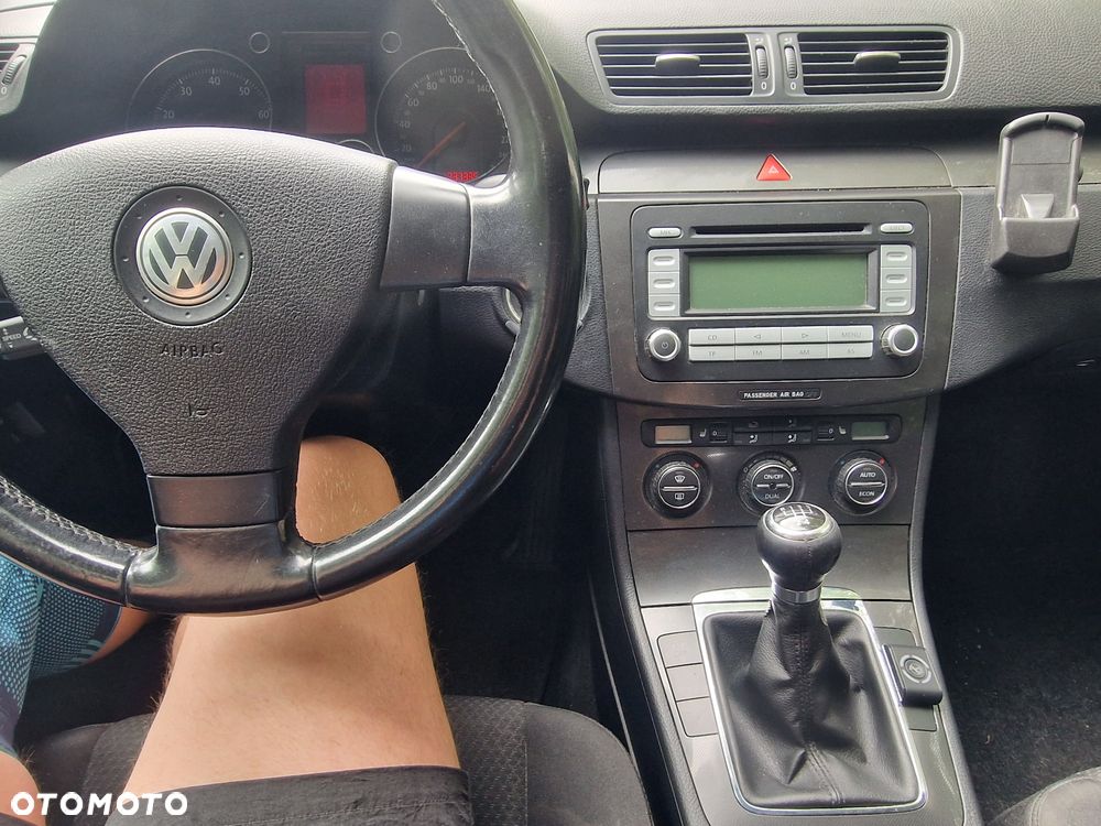 Volkswagen Passat - 5