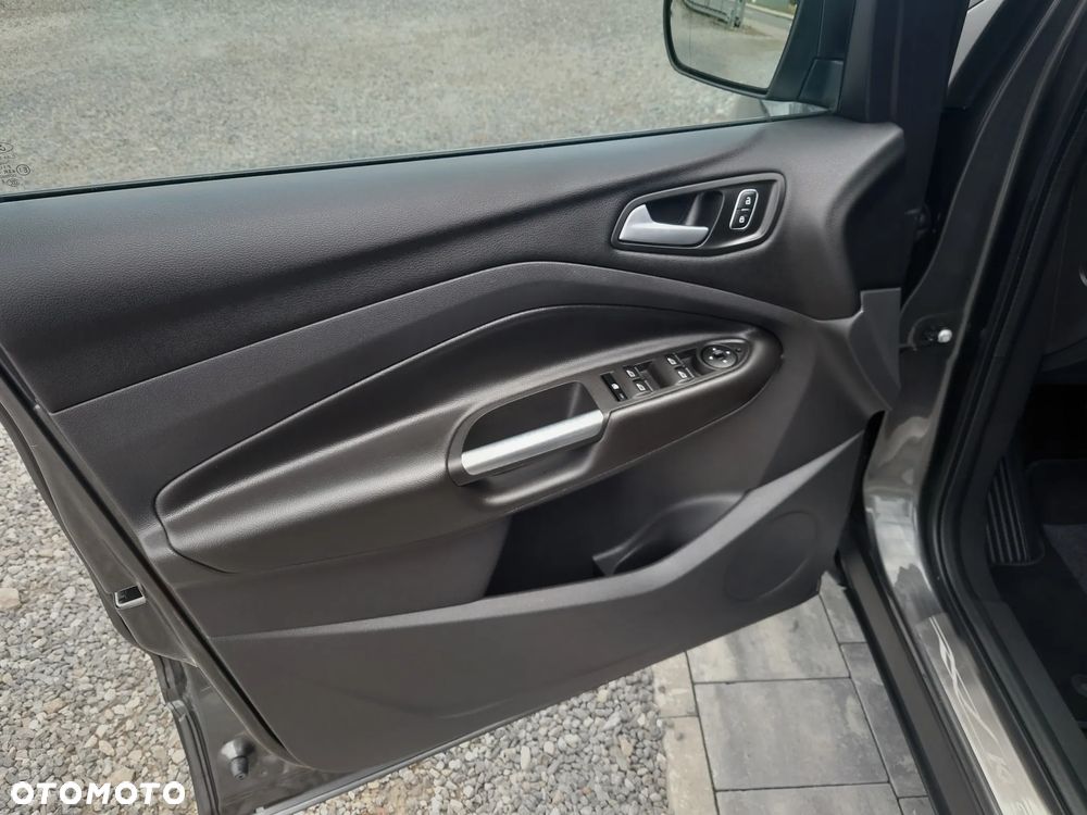 Ford Kuga 2.0 TDCi 2x4 Business Edition - 14