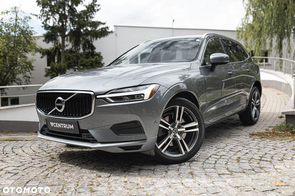 Volvo XC 60 T6 AWD Geartronic Momentum - 1