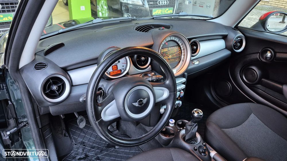 MINI 3 Portas Cooper D - 8
