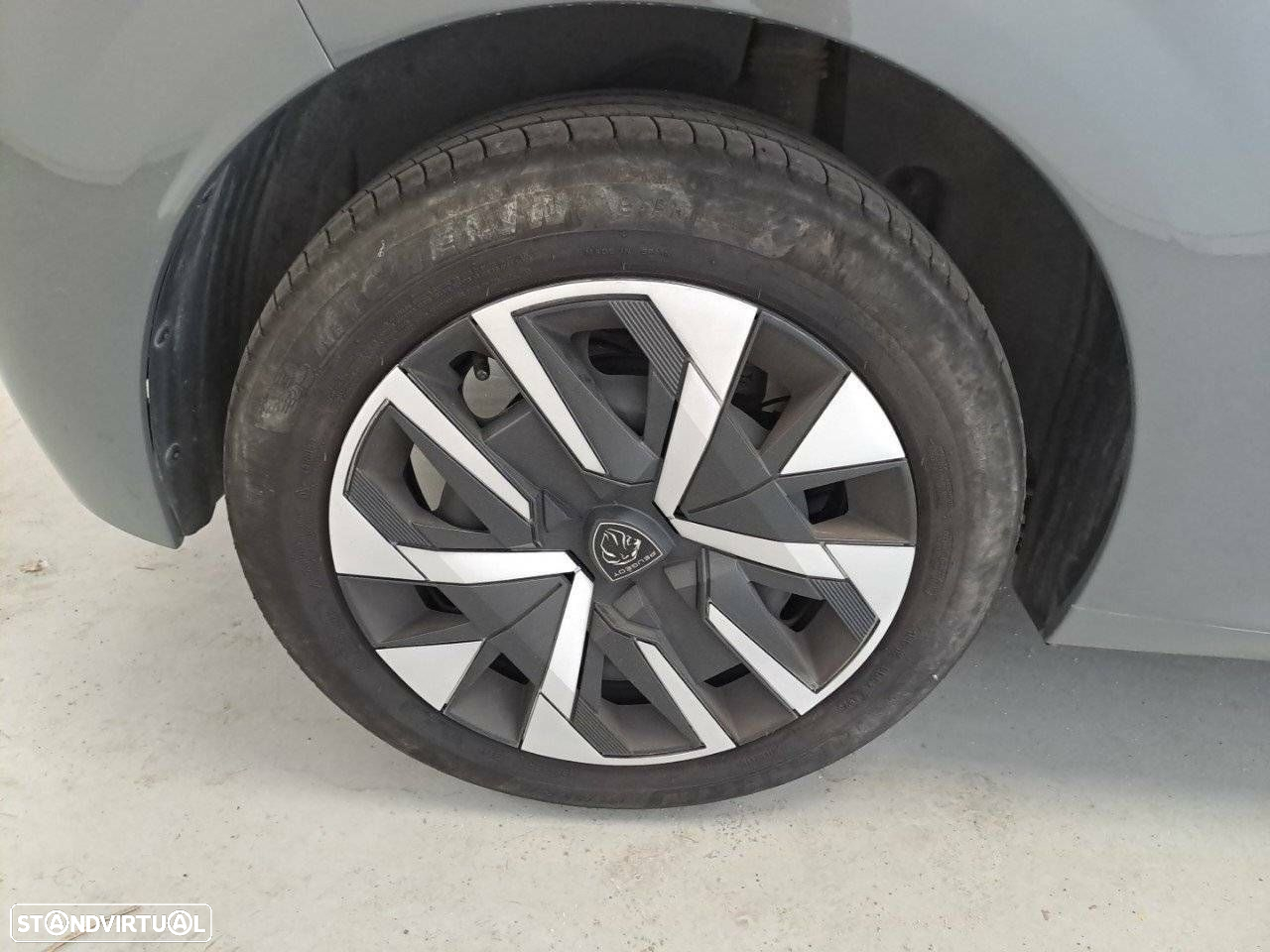 Peugeot 208 1.2 PureTech Active - 11