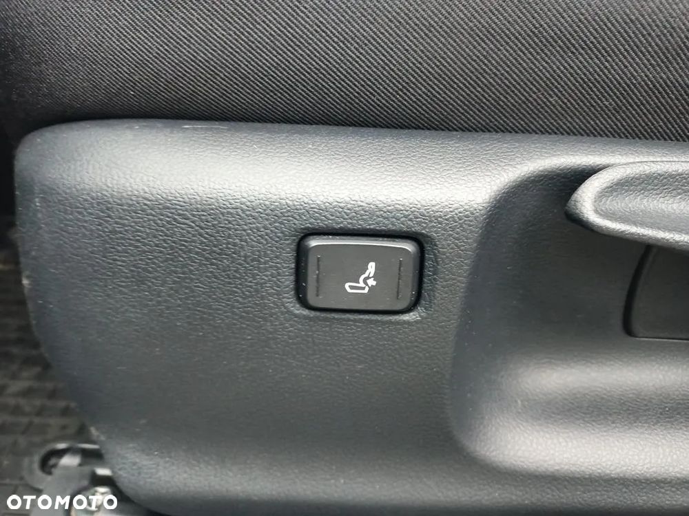 Toyota Yaris Cross - 16